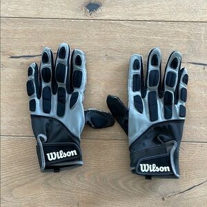 Wilson Youth Large Wilson MVP Linemen Youth Large Gloves Black/Grey